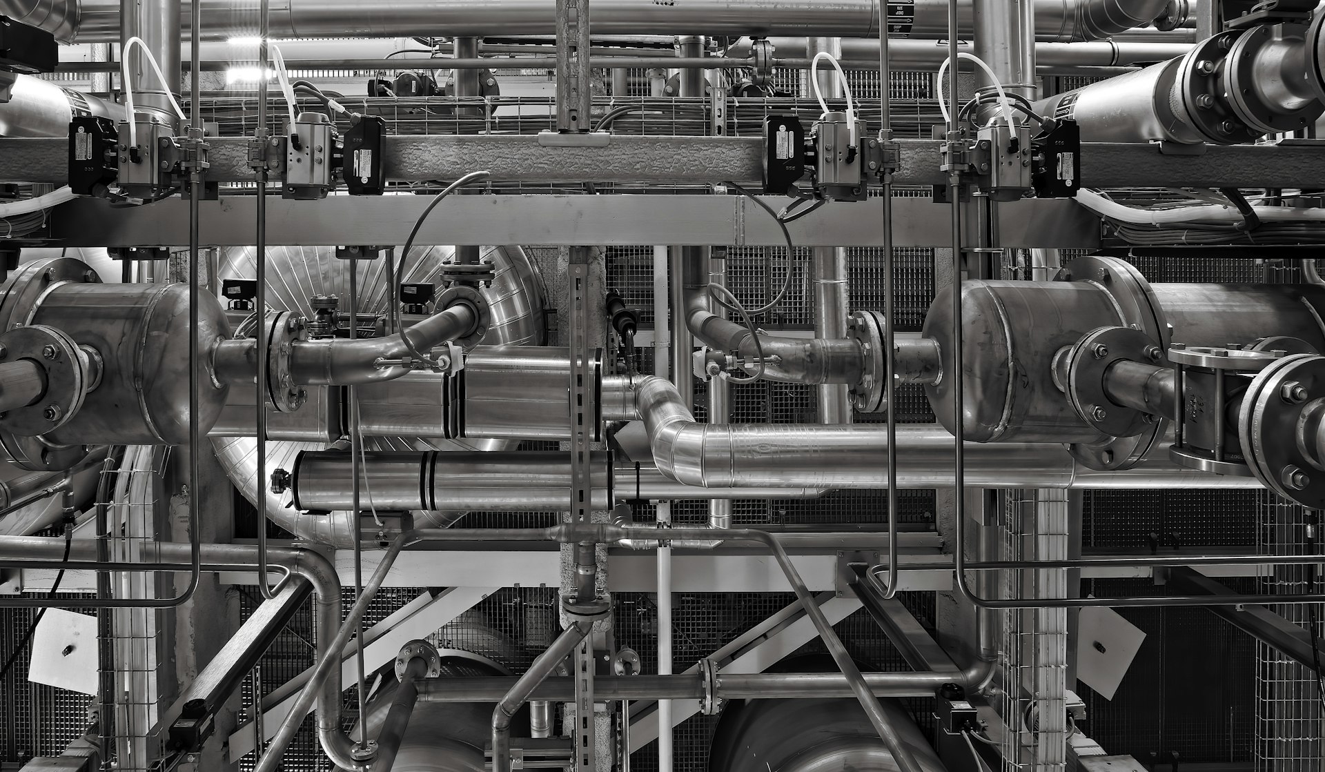 Network of industrial pipes and valves